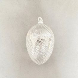 Glas Ei mittel kristall Streifen gedreht