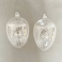 Glas Eier groß mit Streifen